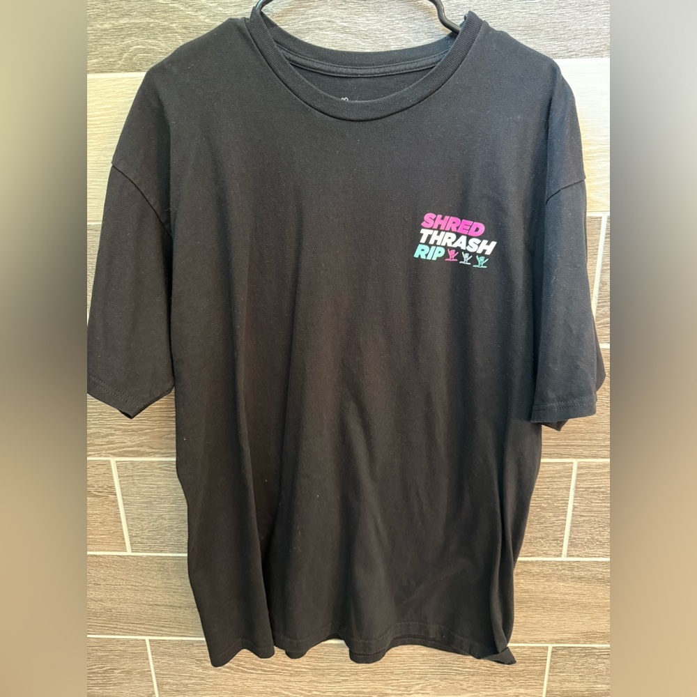 Men’s Black Shreddy Shred Thrash Rip Shirt XL